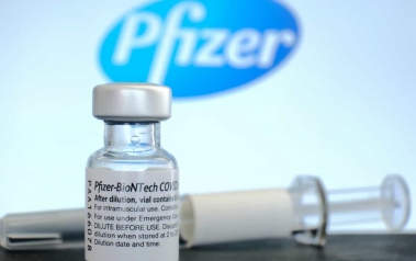FDA: 3 doses da Pfizer contra covid são eficazes e seguras na faixa até 4 anos