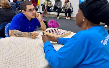 Pioneirismo em MS: 1º Fórum ''Conectando Gerações'' une jovens e idosos contra o isolamento e a exclusão digital